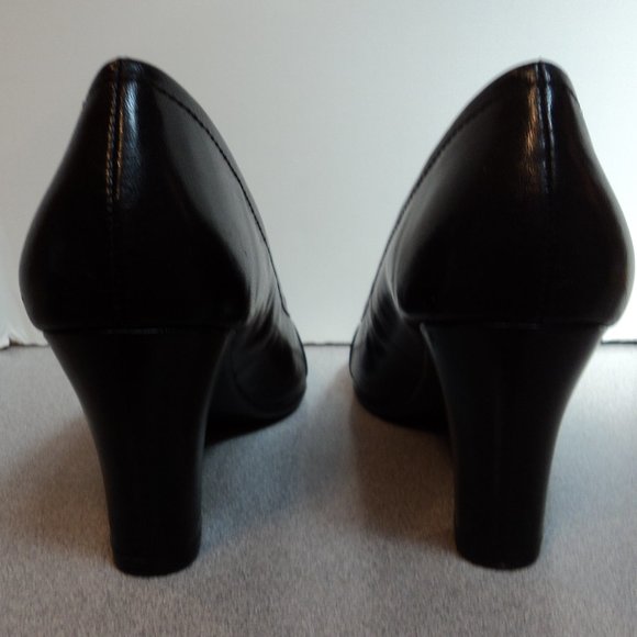 Aerosoles Heel Rest Womens 8 M Black Leather Shoes Pumps Slip On Round Toe - Picture 3 of 12
